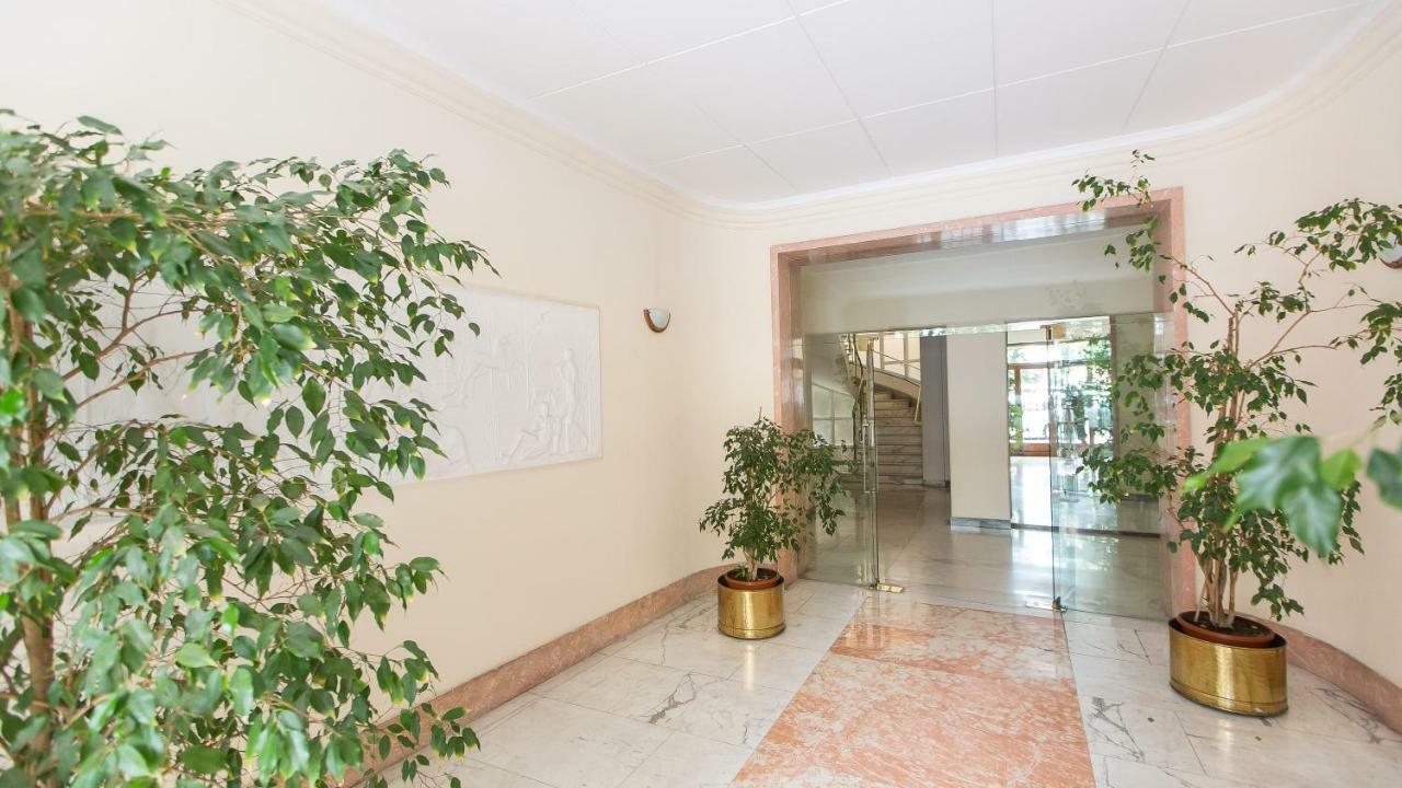 Apartment In Archimede Rom